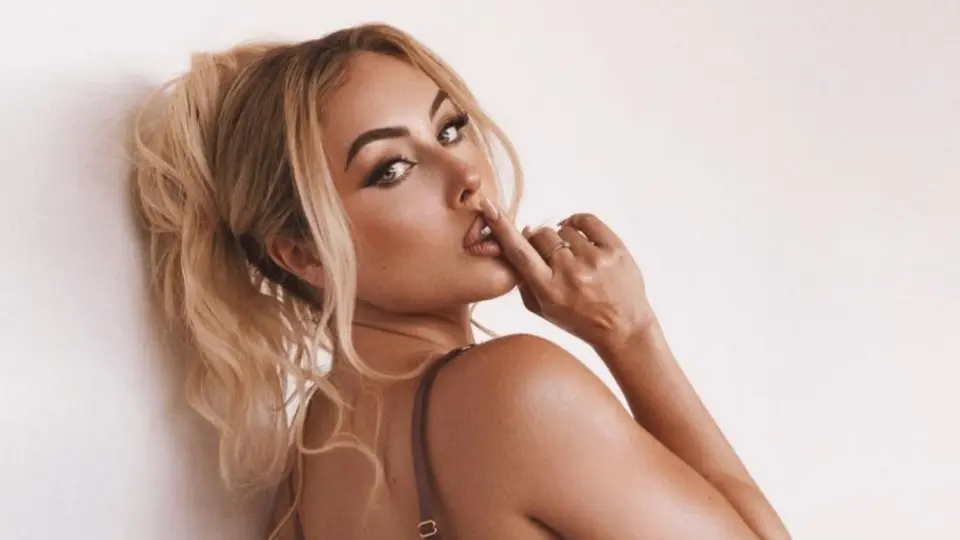 Maya Nazor es la nueva portada de la edición de agosto de la revista Playboy México