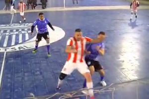 Por brutal codazo, suspenden 10 años a jugador argentino José Loscocco