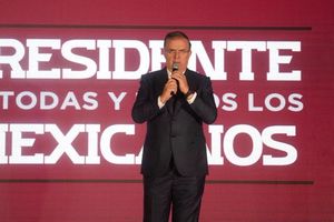 Marcelo Ebrard lanza ultimátum a Morena: Resolución de irregularidades o se va del partido