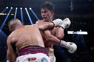 'Pitbull' Cruz terminó molesto por la decisión dividida de los jueces: 'No sé qué peleas ven'