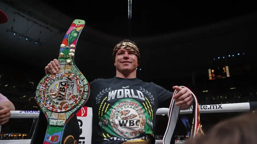 ¿Por qué no? Saúl Álvarez abre la posibilidad de subirse al ring contra David Benavidez