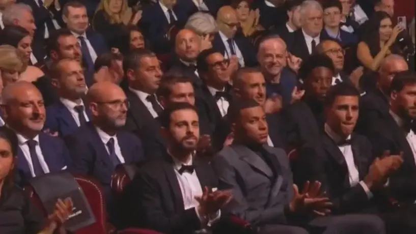 Balón de Oro 2023: La curiosa forma en la que Mbappé aplaudió a Haaland