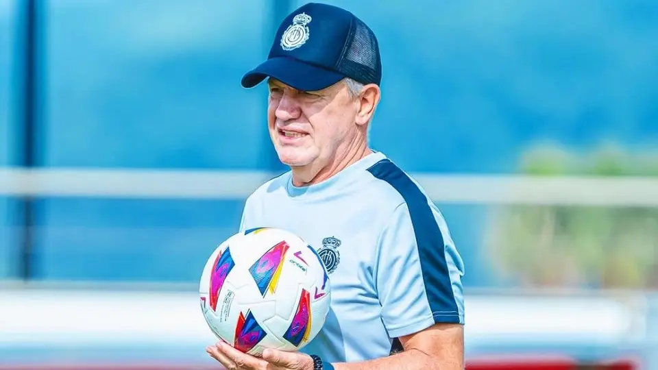 Técnico del Valencia elogia a Javier Aguirre: “Me gusta lo que transmite"