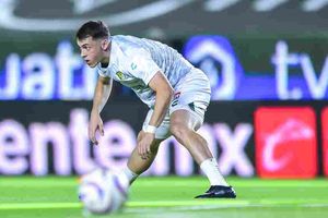 ¡Como de Supercampeones! Federico Viñas rompió la red con su disparo ante Juárez