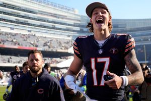 Tyson Bagent compró 53 boletos para su familia y amigos en su primera titularidad en la NFL