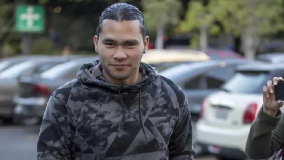 ¡Gullit Peña se va a Siria! El jugador mexicano deja al Al-Dhaid y se une al Hutten Sporting