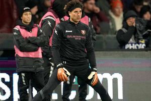 Pietrasanta revienta a Inzaghi por suplencia de Ochoa: 'Es una falta de respeto'