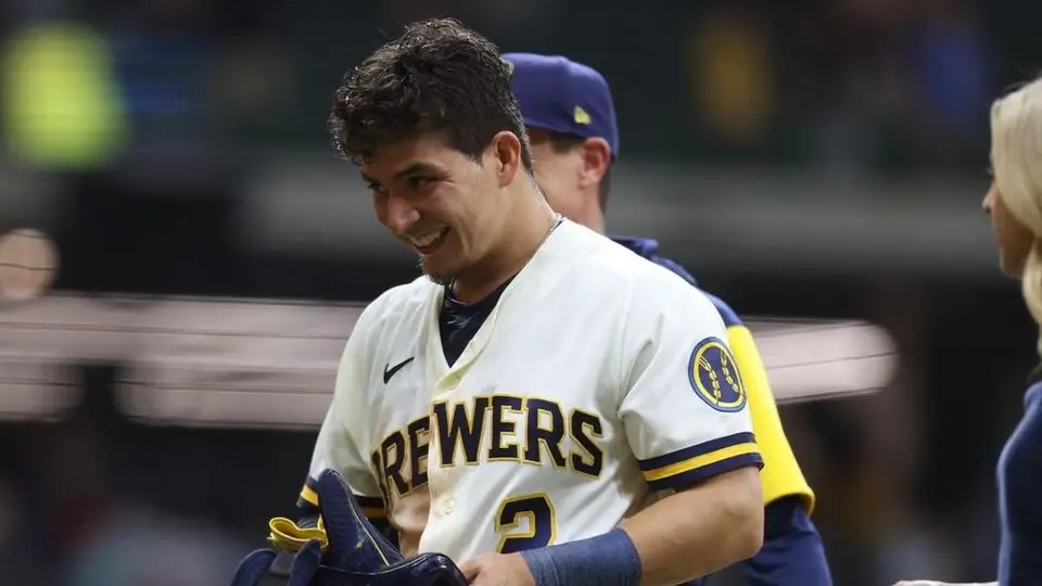Luis Urías pasa de los Milwaukee Brewers a los Boston Red Sox