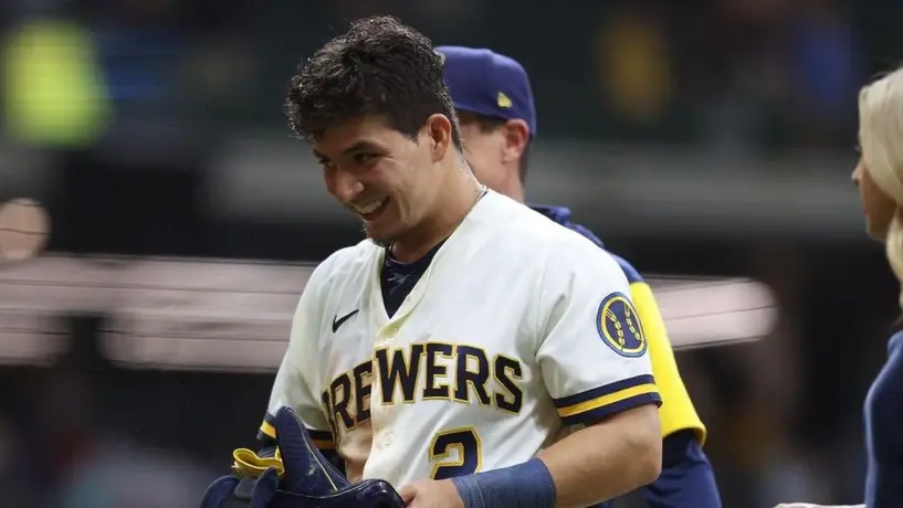 Luis Urías pasa de los Milwaukee Brewers a los Boston Red Sox