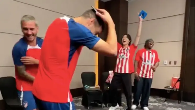 Atlético de Madrid recrea 'El Juego del Calamar' durante su gira por Corea del Sur