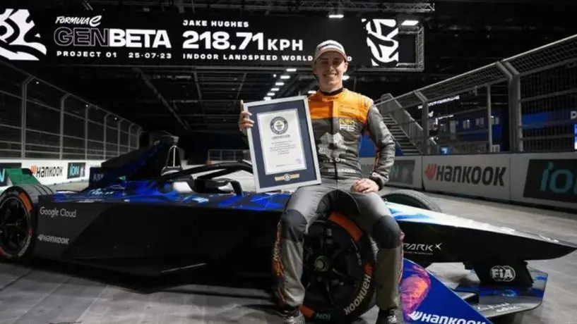 Auto de Fórmula E alcanza los 218 km/h y rompe Récord Guinness