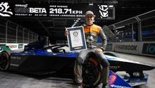 Auto de Fórmula E alcanza los 218 km/h y rompe Récord Guinness