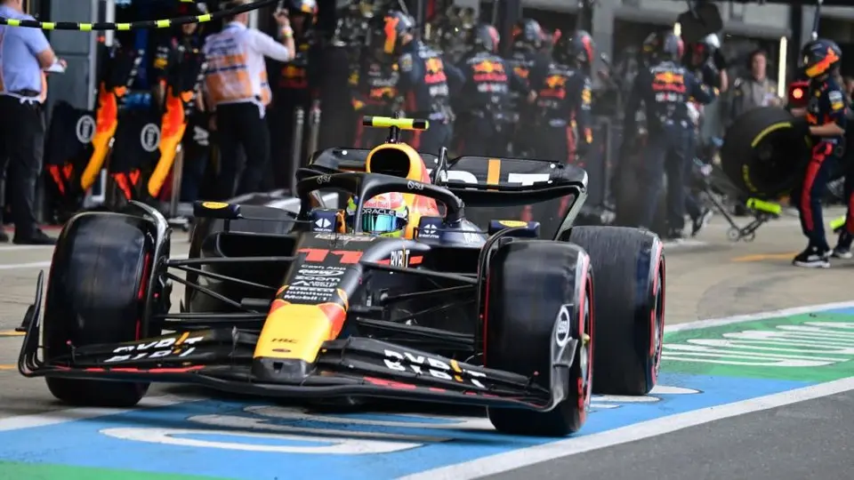 Nico Rosberg aconseja a 'Checo' Pérez: "Deja de mirar las redes sociales"