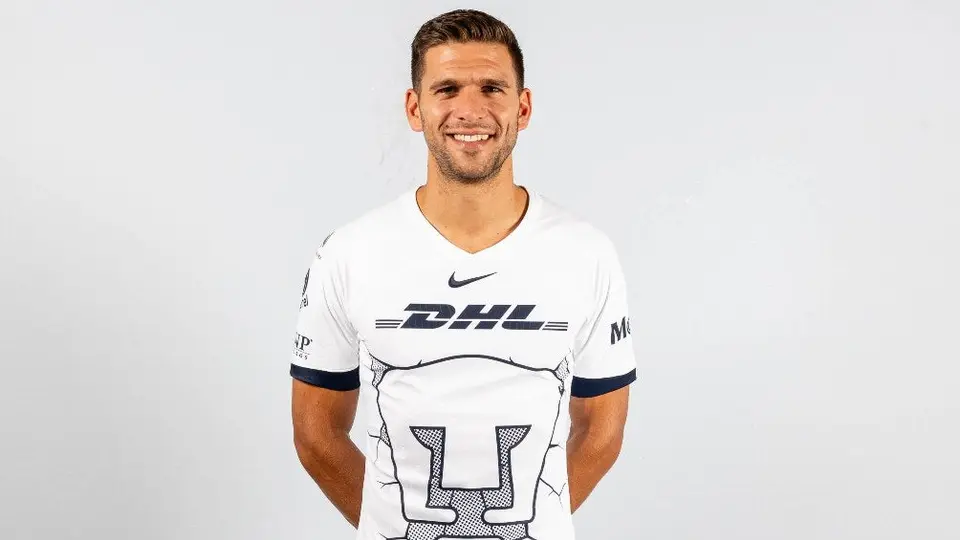 Lisandro Magallán, el futbolista de Pumas que es abogado, habla tres idiomas y toca la guitarra