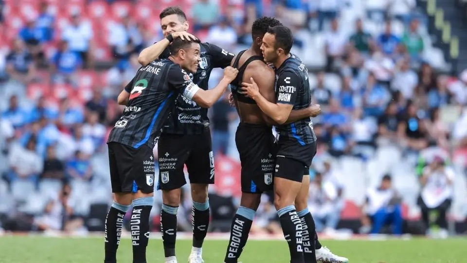Cruz Azul cayó goleado ante los Gallos Blancos de Querétaro