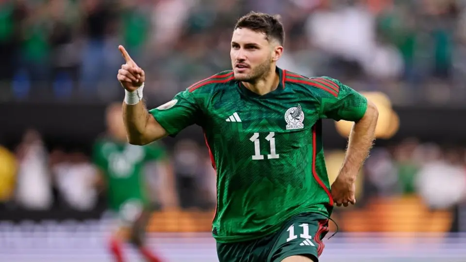 Santi Giménez asegura que la Liguilla provoca que los equipos de Liga MX se relajen