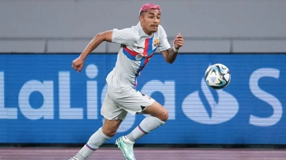 Julián Araujo sobre su futuro: "Mi plan es volver a Barcelona"