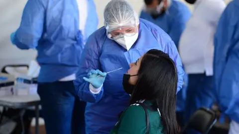 UNAM alerta aumentos de casos de COVID-19 y pide volver a usar cubrebocas