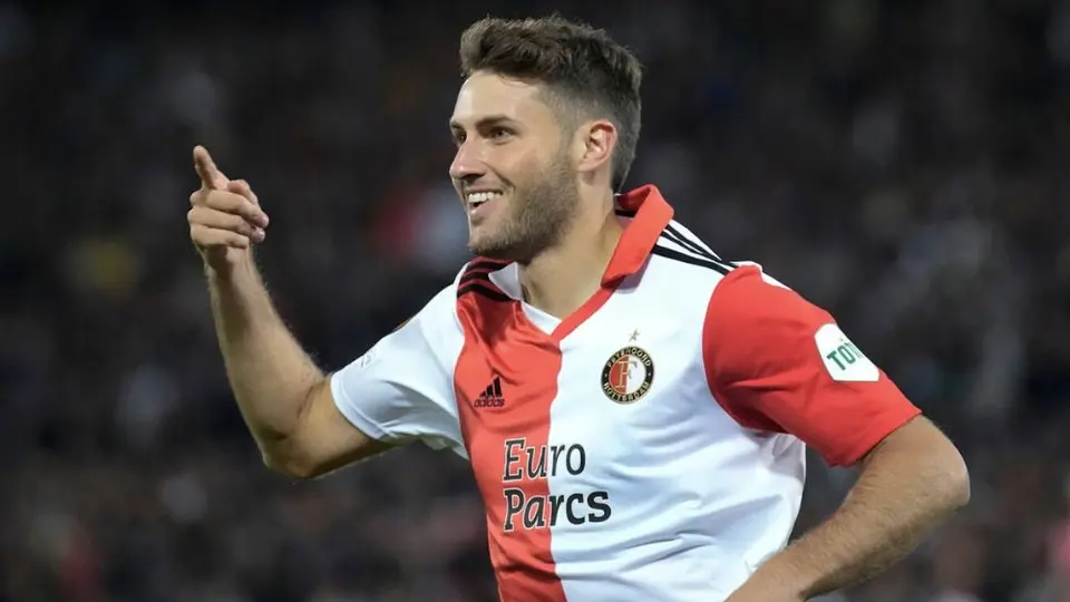 Santiago Giménez, en el Top 5 de goleo de las mejores ligas europeas en 2023