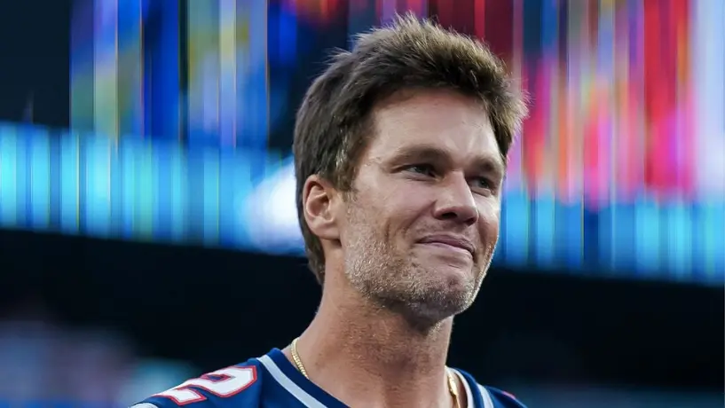 Tom Brady regresa a Nueva Inglaterra y se declara "Patriota de por vida"