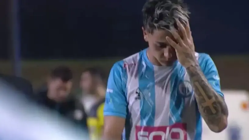 Leonel Ovejero se orina en el campo de futbol y es expulsado en Argentina