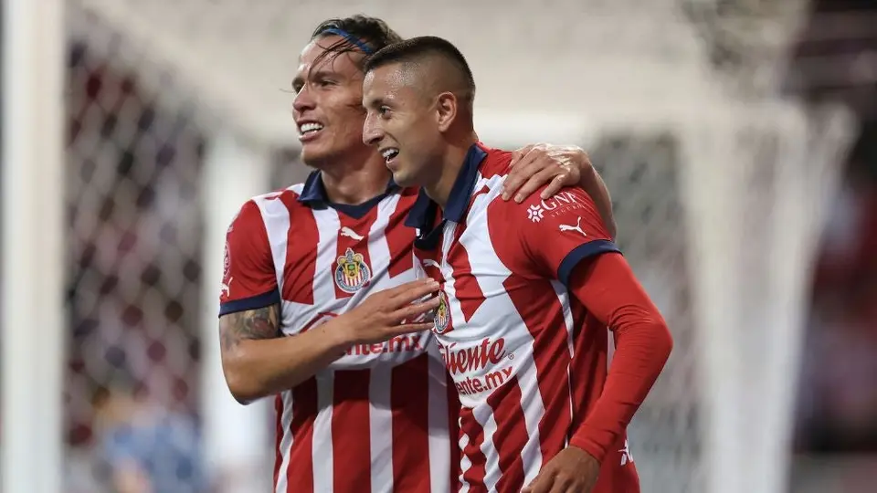 Chivas venció a los Xolos y son líderes invictos en el Apertura 2023