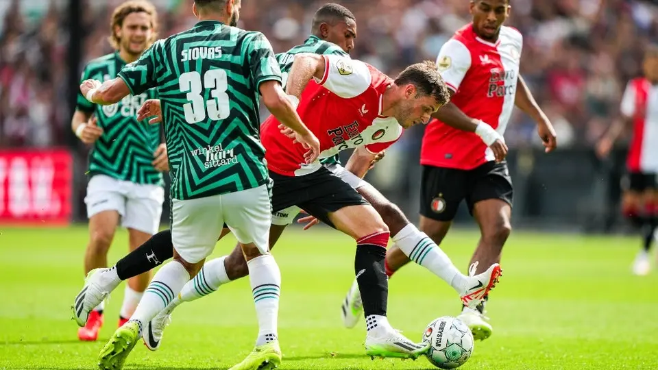 Santi Giménez: Feyenoord debuta en Eredivisie con empate ante Fortuna