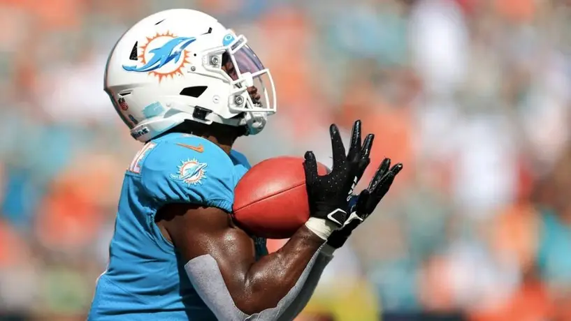 NFL: Miami Dolphins y Dallas Cowboys intercambian esquineros previo al arranque de la temporada