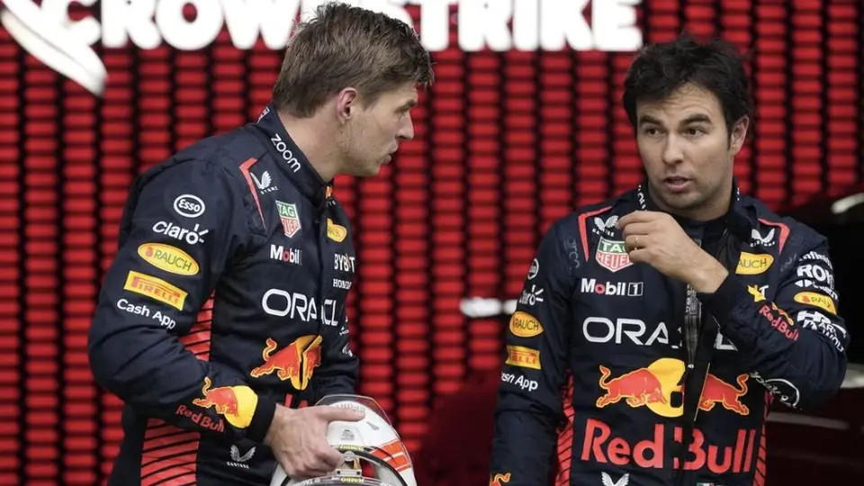 Checo Pérez se disculpó con Max Verstappen, contó Helmut Marko