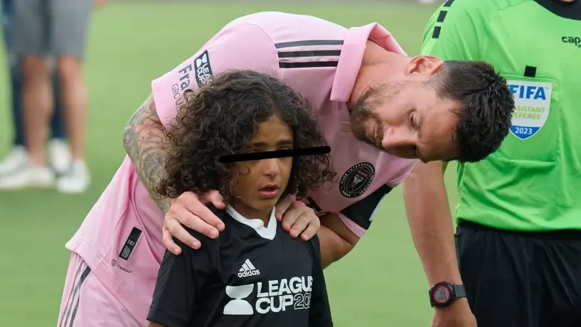 Messi: Hijo de DJ Khaled rompe en llanto de emoción por salir al campo con La Pulga