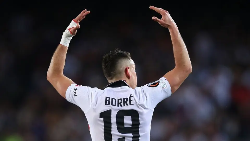 Rafael Santos Borré acerca su regreso a LaLiga para esta campaña