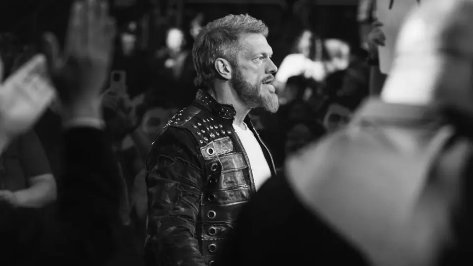 Edge tras su salida de WWE: "Amo la empresa, pero estoy emocionado de llegar a AEW"