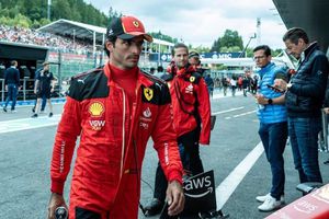 Sainz sobre GP de Bélgica: 'Perdía tres o cuatro segundos por vuelta y no valía la pena continuar'