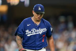Casillero de Julio Urías es retirado por Dodgers en medio de investigación por violencia doméstica