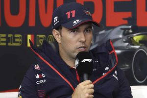 Nico Rosberg le manda un consejo a Checo Pérez: 'Sólo correr una carrera a la vez'