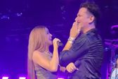 Sin mencionar a Piqué: Shakira cambia la letra de La Bicicleta en concierto con Carlos Vives