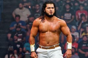 Rush firma contrato de exclusividad con AEW