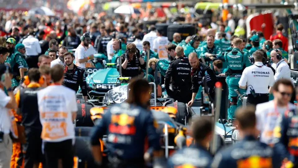 FIA condena invasión de afición durante el GP de Brasil