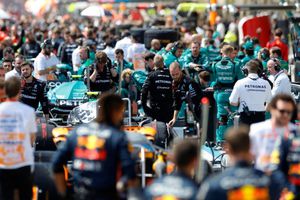 FIA condena invasión de afición durante el GP de Brasil