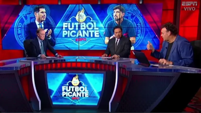 Joserra se olvida que está al aire y dice que "es una mam***" el pensar que Chivas use naturalizados
