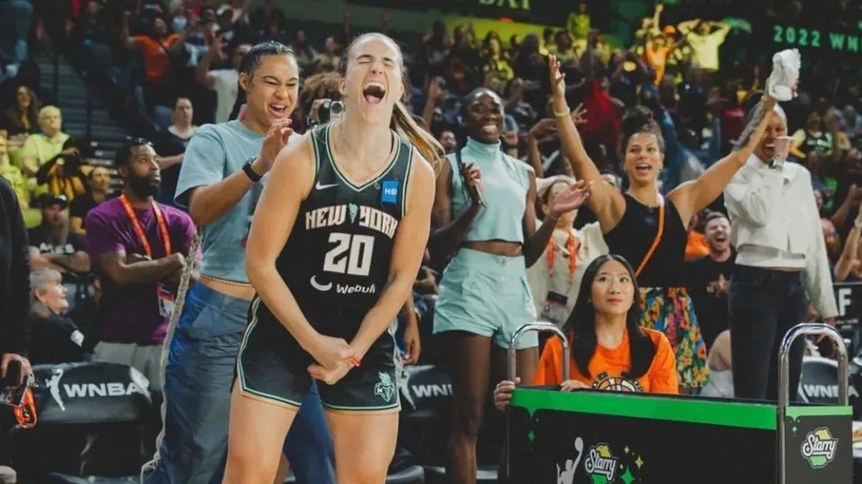 Sabrina Ionescu se luce en concurso de triples y establece récord para la WNBA y NBA