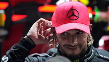 Lewis Hamilton afirma que Mercedes aún debe mejor en clasificación tras podio en Singapur