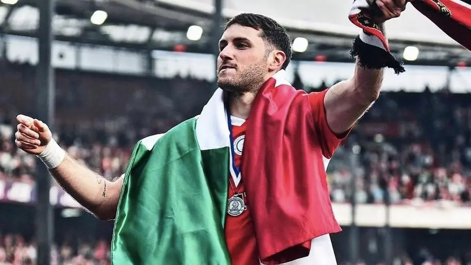 Santiago Giménez, gol y asistencia, en la goleada del Feyenoord