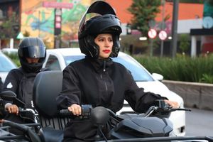 La alcaldesa Sandra Cuevas recibe agresiones en la Central de Abasto de la CDMX