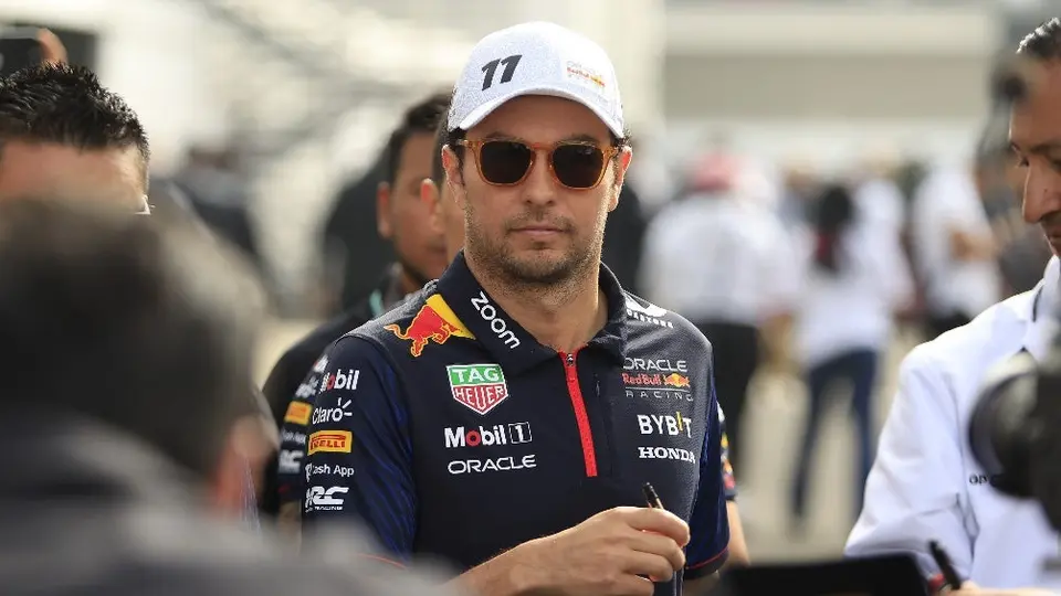 'Checo' Pérez no se arrepiente de su salida en el GP de México: "Volvería hacer la misma maniobra"