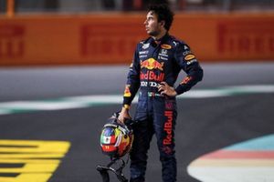 Checo Pérez autocritico previo a Hungría: "Con este auto debería subir al podio en cada carrera"