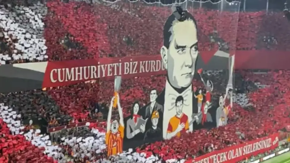 Champions League: Seguidores del Galatasaray y Bayern Munich protagonizan bronca