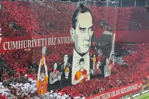 Champions League: Seguidores del Galatasaray y Bayern Munich protagonizan bronca