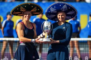 Vera Zvonareva y Laura Siegemund ganaron dobles en el WTA Finals en Cancún