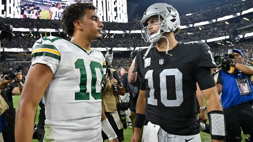 Garoppolo regresa a la NFL en la victoria de Raiders ante Packers
